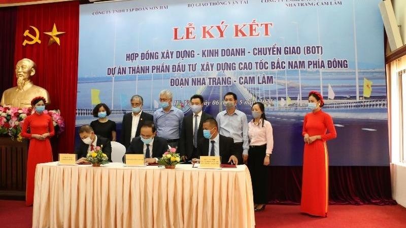 Quang cảnh lễ ký kết