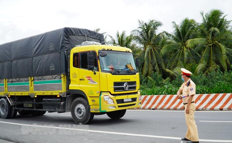 Tất cả phương tiện vận chuyển hàng hóa đều được lưu thông trên đường