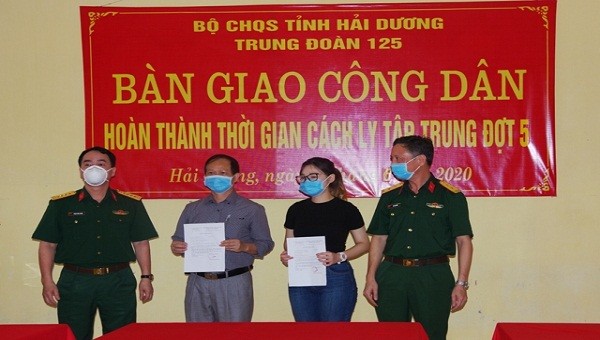 Các công dân hoàn thành cách ly tập trung tại Trung đoàn 125.