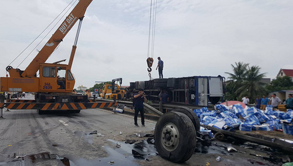 Hiện trường vụ tai nạn do Hà Văn Hoàng gây ra.