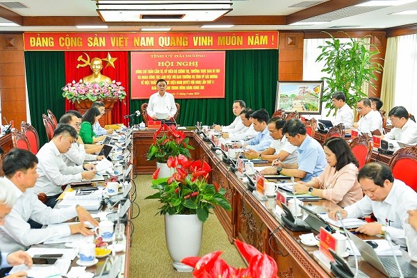 Ông Trần Cẩm Tú, Ủy viên Bộ Chính trị, Thường trực Ban Bí thư phát biểu kết luận hội nghị làm việc