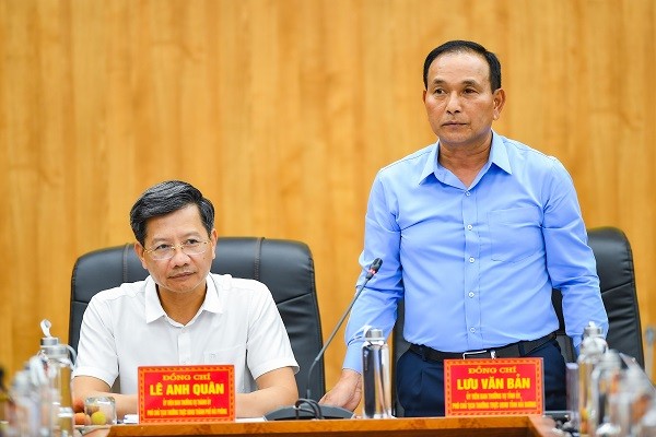 Ông Lưu Văn Bản - Phó Chủ tịch UBND tỉnh Hải Dương và Ông Lê Anh Quân - Phó Chủ tịch UBND thành phố Hải Phòng đồng chủ trì buổi làm việc.