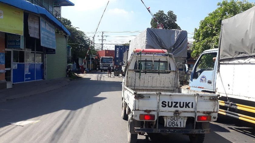 Do bị các công trình xây dựng lấn chiếm che khuất tầm nhìn nên, tại đây thường xuyên xảy ra tình trạng kẹt xe