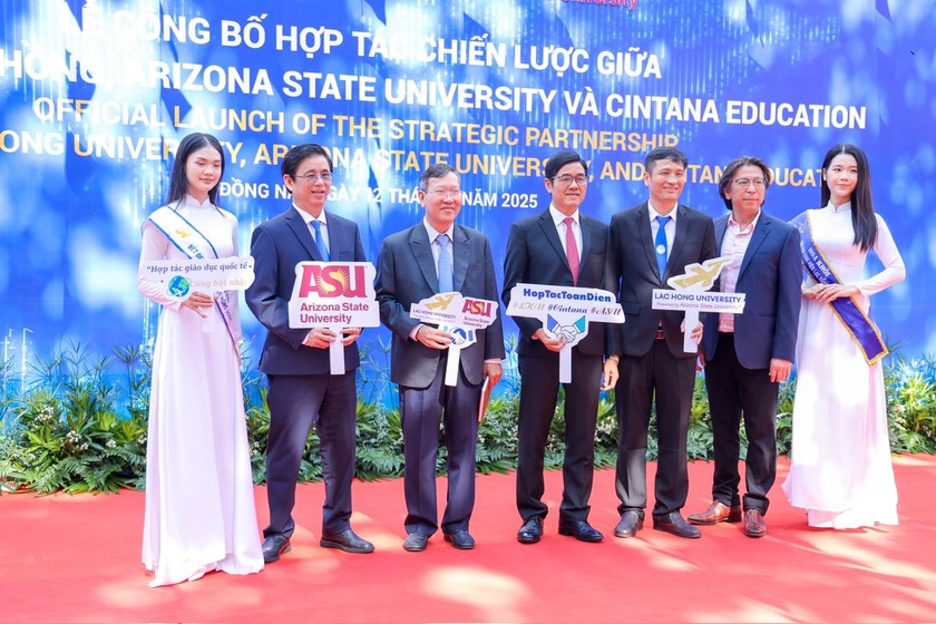 Hình ảnh tại lễ ký kết