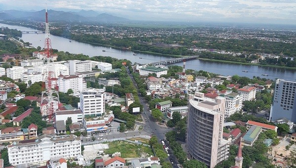 Huế nhìn từ trên cao