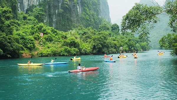 Ngành du lịch Quảng Bình đang nỗ lực khởi động mùa du lịch mới sau thời gian dài chịu ảnh hưởng của dịch bệnh và thiên tai (Ảnh: QBTourism)