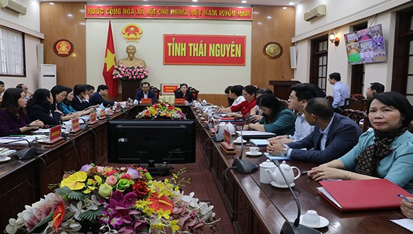 Các đại biểu Thái Nguyên dự Hội nghị trực tuyến toàn quốc ngành GD&ĐT năm 2020.