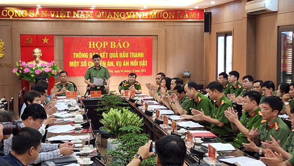 Toàn cảnh buổi họp báo