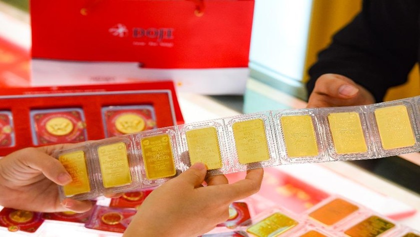 Giá vàng SIC trong nước đã giảm nhưng vẫn ở mức cao