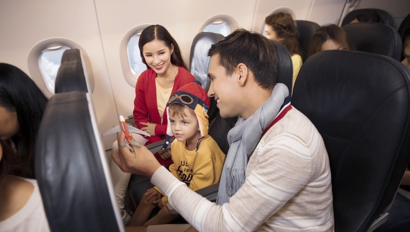 Vietjet kết hợp cùng chuỗi khách sạn nghỉ dưỡng 5 sao Vinpearl tung chương trình đại khuyến mại “Ưu đãi có đôi – Đặt vé bay thôi".