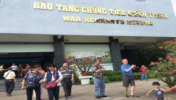 Bảo tàng Chứng tích chiến tranh – Một địa điểm thu hút đông đảo khách du lịch trong nước và quốc tế khi đến với TP.HCM. Ảnh: Bảo Lan