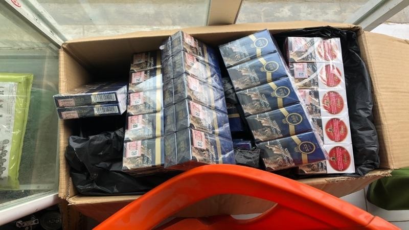 Gần 3.500 bao thuốc lá lậu bị thu giữ trong một ngày tại Bình Dương.