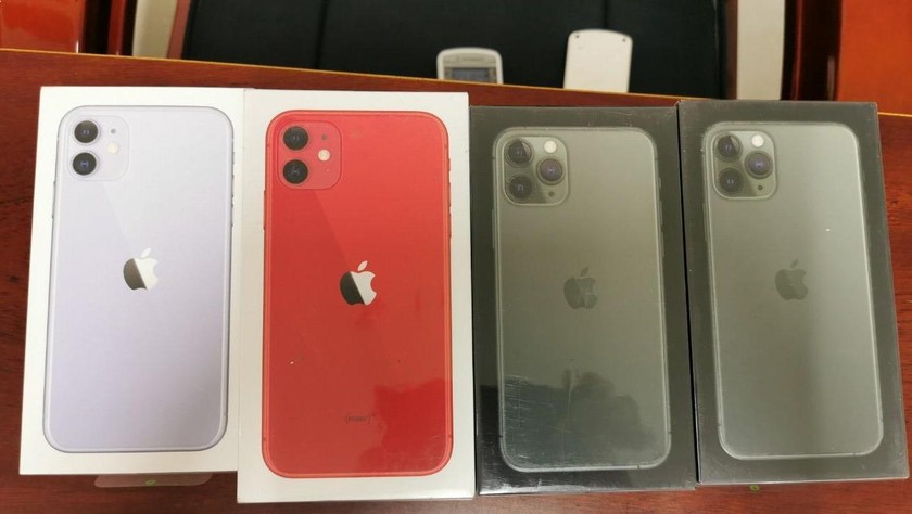 Lực lượng QLTT TP Hồ Chí Minh đã thu giữ 50 chiếc điện thoại iphone trong chiến dịch truy quét điện thoại "lậu".