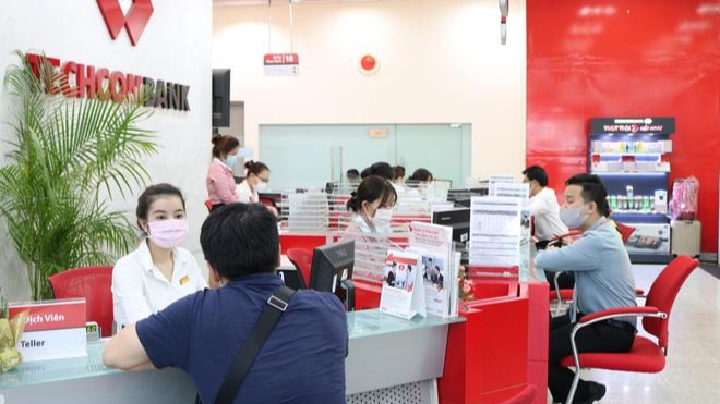 Những giải pháp trên kênh điện tử đưa số lượng khách hàng của Techcombank tăng trưởng mạnh mẽ, đạt 8,4 triệu khách hàng năm 2020.