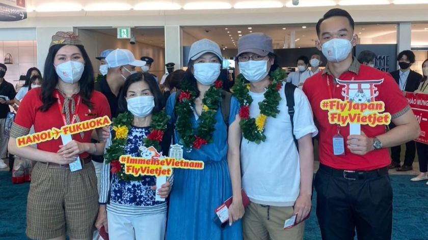 Fukuoka và Nagoya chào đón hành khách Vietjet nồng hậu.