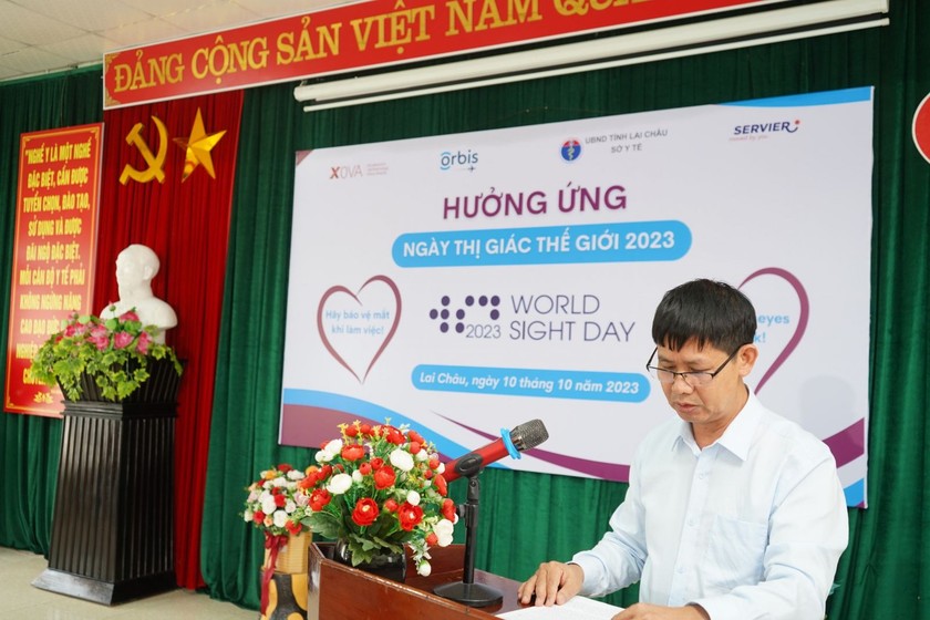 PGS.TS Nguyễn Tuấn Hưng, Phó Vụ trưởng Vụ Tổ chức cán bộ (Bộ Y tế) phụ trách, quản lý, điều hành Bệnh viện Mắt Trung ương phát biểu tại Lễ mít-tinh. (Ảnh: BTC)