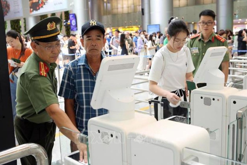 Thêm nhiều đối tượng bị tạm hoãn xuất cảnh trong trường hợp chưa hoàn thành nghĩa vụ thuế. (Ảnh: vneconomy)