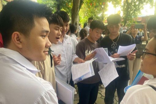 Việc kiểm soát, siết chặt học thêm, dạy thêm đem lại nhiều lợi ích cho các em học sinh. 