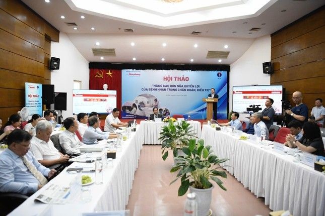 Các đại biểu tham dự tại hội thảo.