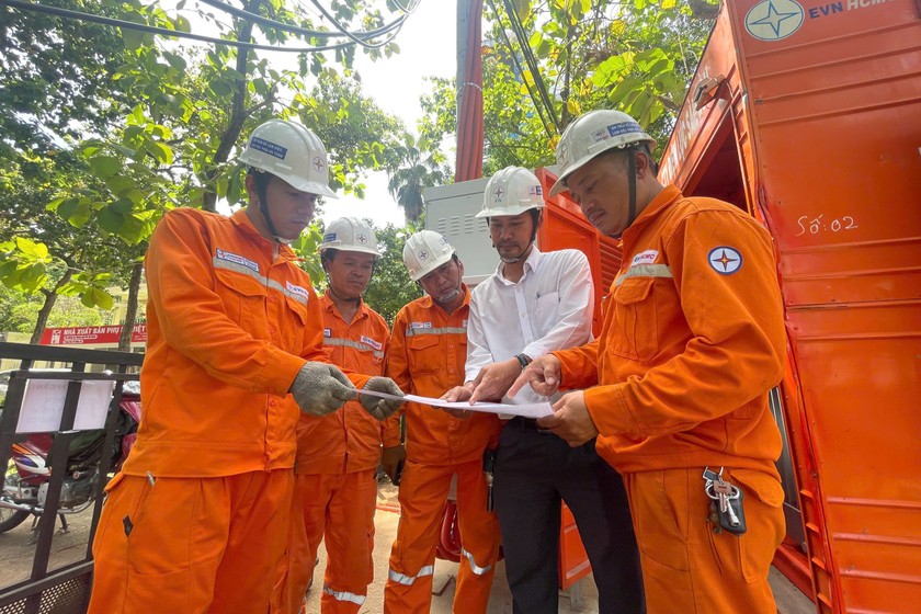 Điện lực TP.HCM cấp điện an toàn, ổn định và liên tục phục vụ đại lễ ngày 30/4