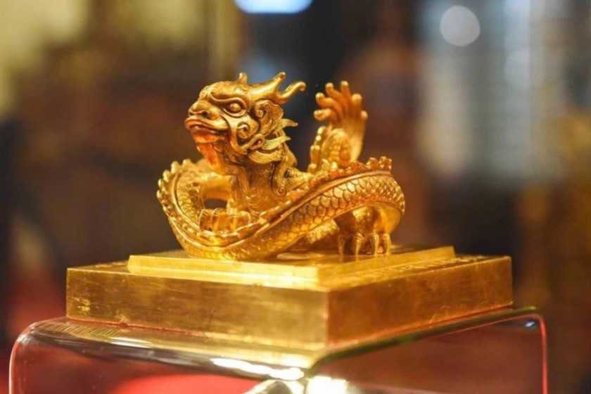 Ấn vàng Hoàng đế chi bảo - bảo vật quốc gia được trưng bày tại Bảo tàng Hoàng gia Nam Hồng (TP Từ Sơn, Bắc Ninh).