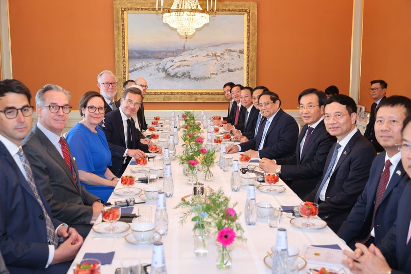 Thủ tướng Phạm Minh Chính hội đàm với Thủ tướng Thụy Điển Ulf Kristersson. (Ảnh: VGP) 