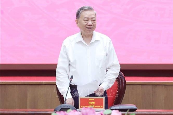 Tổng Bí thư Tô Lâm đề nghị phát triển Hà Nội thực sự là thành phố tiên phong, hấp dẫn của châu Á. (Ảnh: TTXVN) 