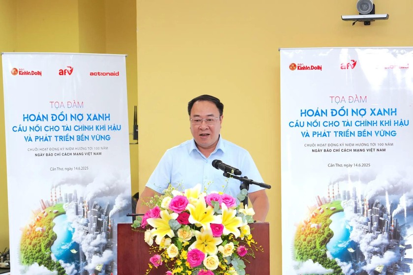 Phó Tổng Biên tập Báo Kinh tế & Đô thị Nguyễn Xuân Khánh phát biểu tại Toạ đàm.