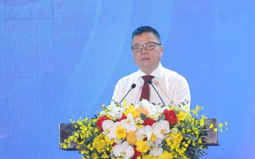 Ông Lê Quốc Minh - Ủy viên Trung ương Đảng, Tổng Biên tập Báo Nhân Dân, Phó Trưởng Ban Tuyên giáo và Dân vận Trung ương, Chủ tịch Hội Nhà báo Việt Nam, Trưởng Ban Chỉ đạo Hội Báo toàn quốc 2025 phát biểu khai mạc Hội báo.