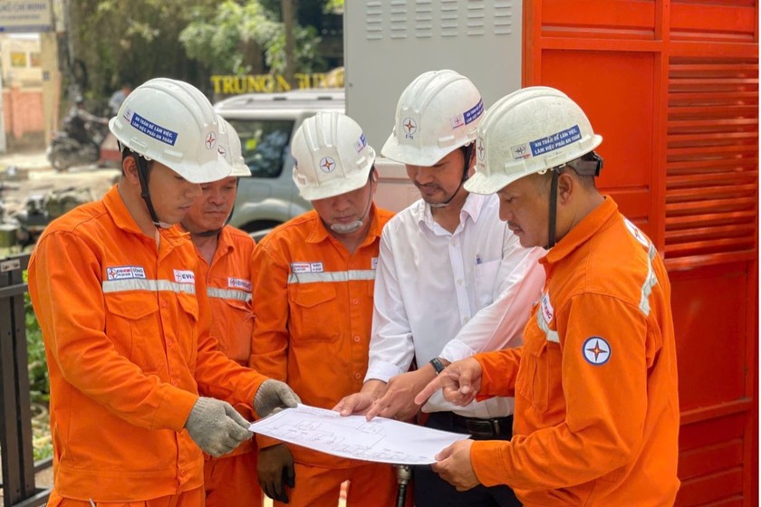 Các phương án cấp điện được EVNHCMC chuẩn bị kỹ lưỡng, sẵn sàng vận hành ổn định, an toàn, liên tục trong suốt thời gian diễn ra kỳ thi.