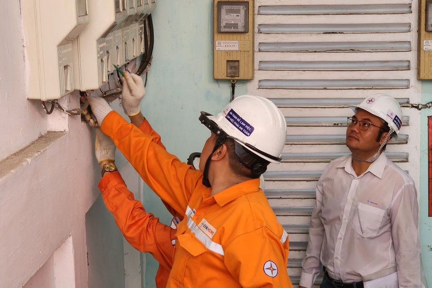 Tổng công ty Điện lực TP.HCM cung cấp dịch vụ điện trên toàn địa bàn TP.HCM mới