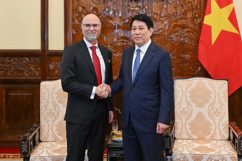 Chủ tịch nước Lương Cường tiếp Đại sứ Canada Shawn Perry Steil. (Ảnh: nhandan.vn) 