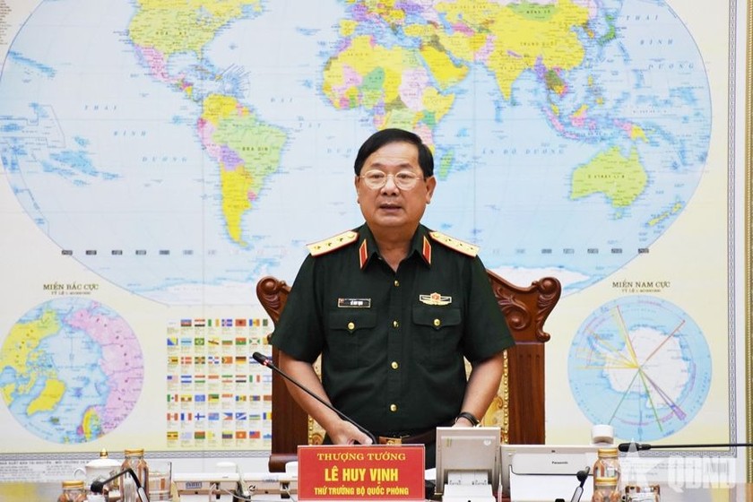 Thượng tướng Lê Huy Vịnh chủ trì Hội nghị thông qua công tác chuẩn bị Đại hội của Đảng bộ Học viện Kỹ thuật Quân sự. (Ảnh: Đức Nam)