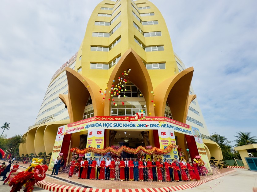 Đại học Nam Cần Thơ khánh thành Viện Khoa học sức khỏe DNC ảnh 2