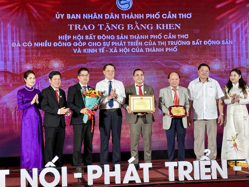 Hiệp hội Bất động sản TP Cần Thơ nhìn lại 15 năm thành lập và phát triển ảnh 2