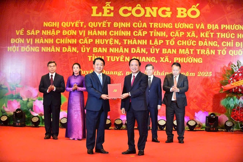 Ông Hầu A Lềnh giữ chức Bí thư tỉnh Tuyên Quang (mới).
