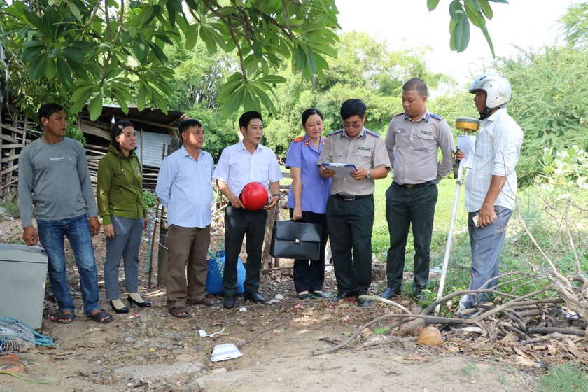 Cục Thi hành án dân sự tỉnh Ninh Thuận cưỡng chế kê biên tài sản cựu thủ quỹ HTX Mông Nhuận