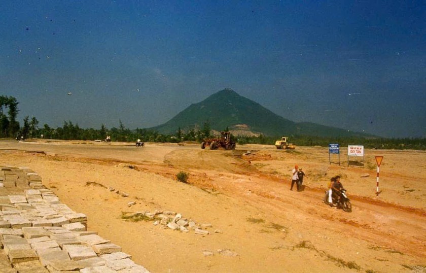 Triển lãm ảnh về thành tựu kinh tế - xã hội 35 năm tái lập tỉnh Phú Yên