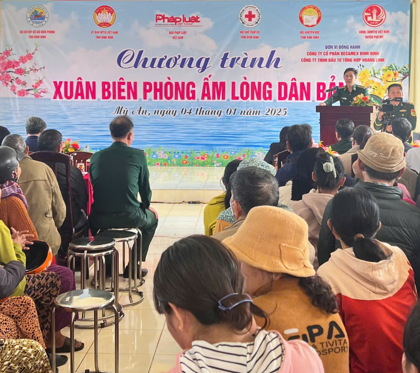 Đại tá Nguyễn Văn Lĩnh, Chỉ huy trưởng BĐBP tỉnh Bình Định phát biểu tại chương trình.