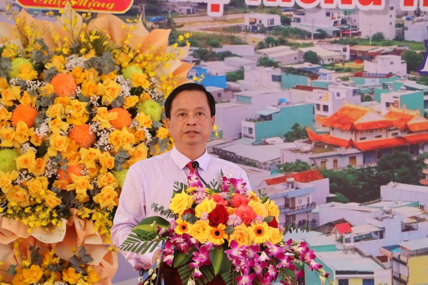 Phó chủ tịch UBND tỉnh Bình Định Nguyễn Tuấn Thanh phát biểu tại Lễ Khánh thành