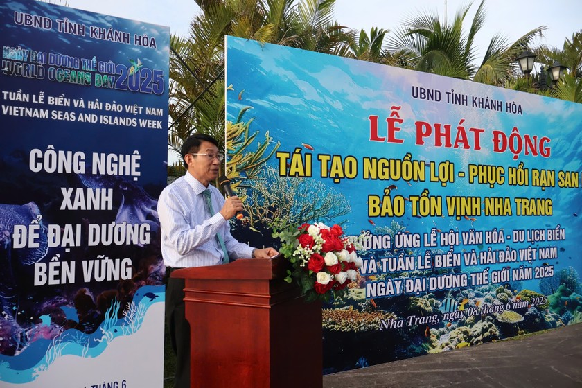 Phó Chủ tịch UBND tỉnh Khánh Hòa - Đinh Văn Thiệu phát biểu tại lễ phát động.