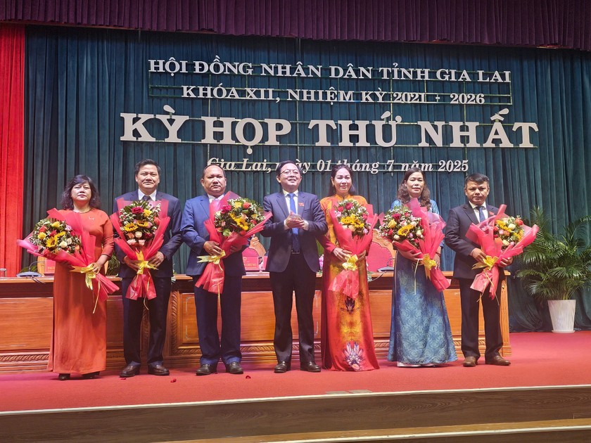 14 giám đốc sở và 2 trưởng ngành của tỉnh Gia Lai mới
