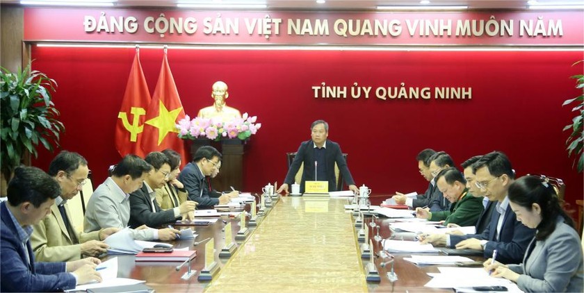 Quang cảnh phiên họp