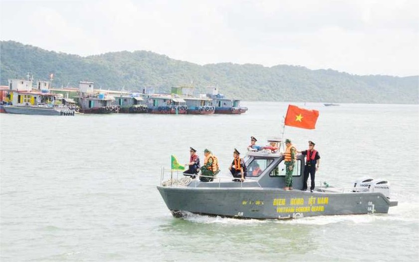 Lực lượng Biên phòng - Hải quan phối hợp tuần tra, kiểm soát.