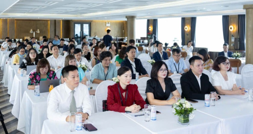 Quang cảnh buổi tọa đàm.