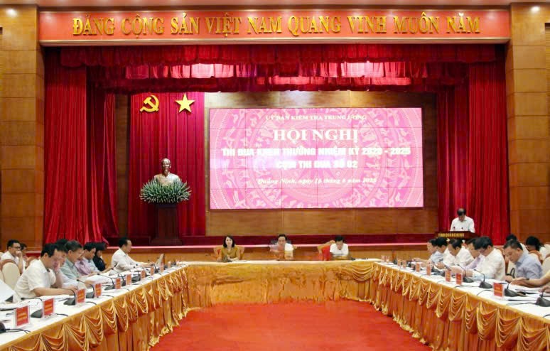 Quang cảnh hội nghị.