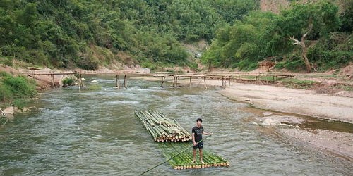 Theo chân những thương hồ sông Mã