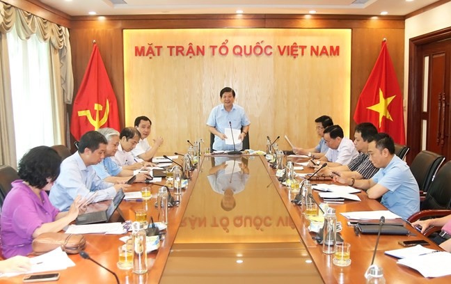 Quang cảnh cuộc họp. Ảnh: Hương Diệp