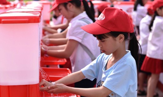 “Giữ đôi bàn tay sạch vì thế hệ tương lai”