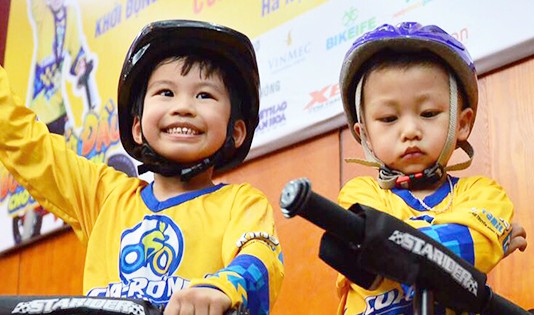 1000 VĐV nhí tham gia 'Cua-rơ nhí xuyên Việt 2018'